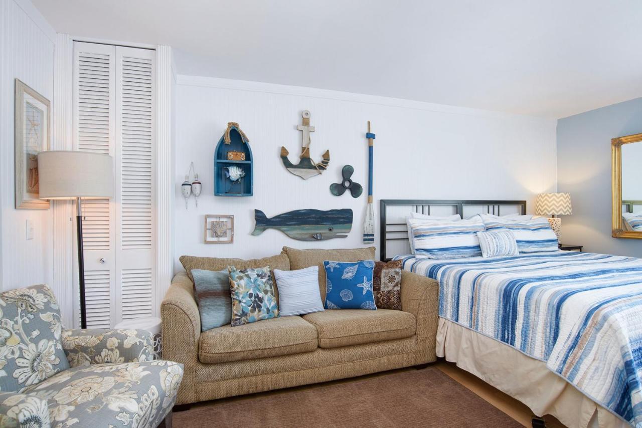 Waterside Suites Saugatuck Bagian luar foto