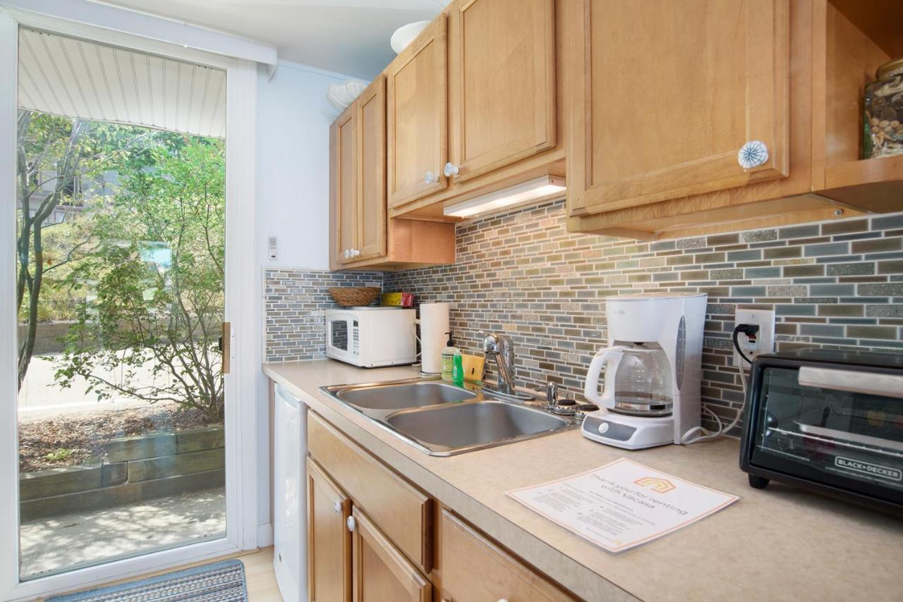 Waterside Suites Saugatuck Bagian luar foto