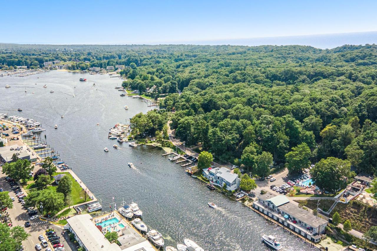 Waterside Suites Saugatuck Ruang foto